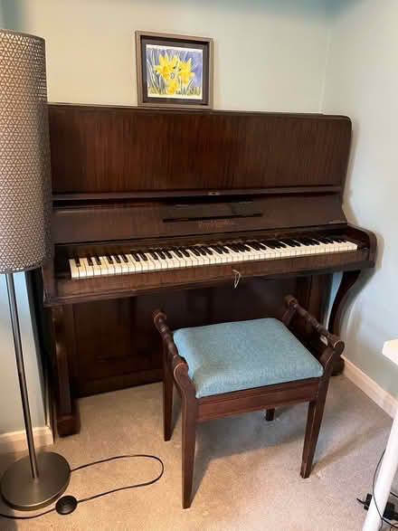 Photo of free Piano (Hinchley wood. KT10) #1