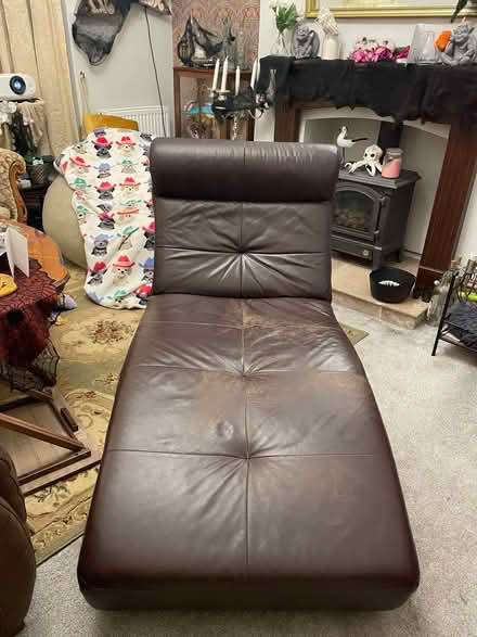 Photo of free Brown leather chaise lounge (Sandal Magna WF1) #1