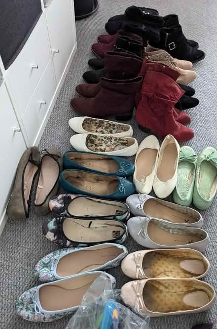 Photo of free Boots and pumps sizes 7 and 8 (Mudeford BH23) #3