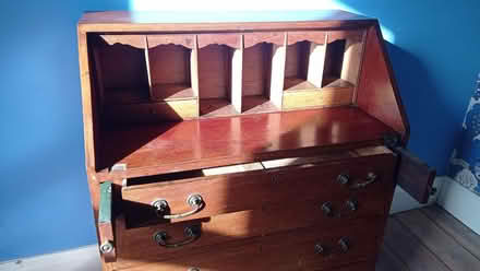 Photo of free Wood bureau with marquetry insets (Skerton LA1) #2