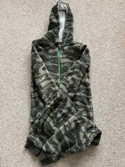 Photo of free Boys Onsie (Willingdon BN20) #1