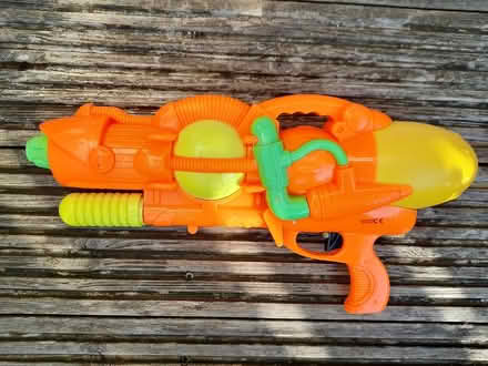 Photo of free Four Water Pistols, All Working (West Cheshunt) #3