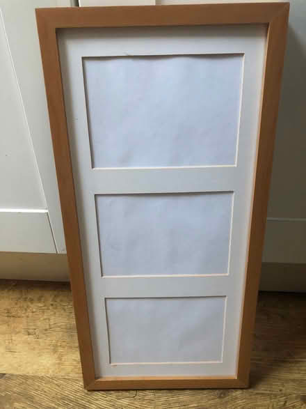 Photo of free Photo frame (Freehold LA1) #1