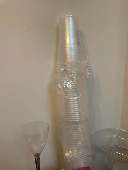 Photo of free Plastic cups paper plates reusable plastic wines pl glasses (Rishton BB1) #3
