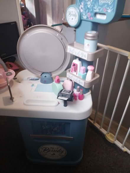 Photo of free Smoby make up table/spa (Hindley green, wn2) #3