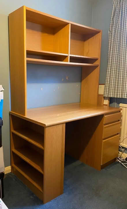 Photo of free Desk (Marlow SL7) #1