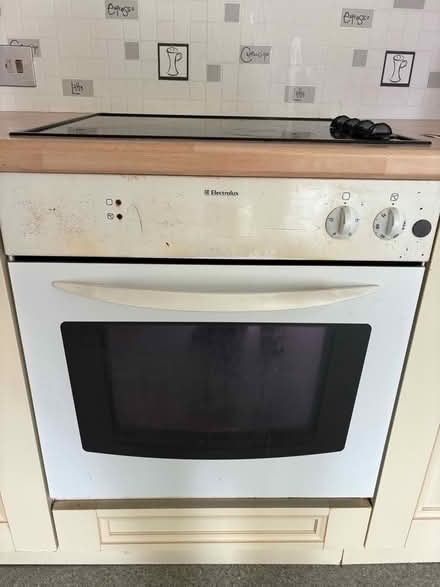Photo of free Oven (Eastleigh SO53) #1