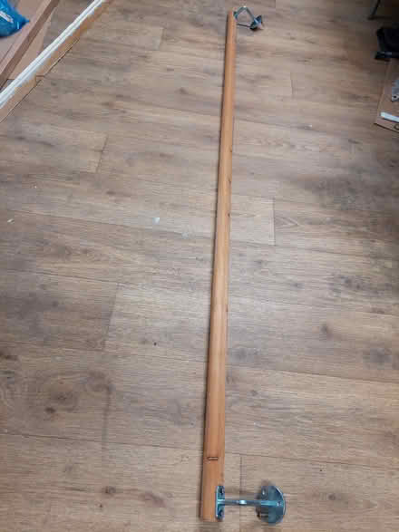 Photo of free Wooden handrail (TN13) #1