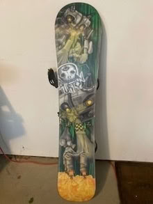 Photo of free Burton Snowboard and bindings (77 Havemeyer Lane, Stamford) #2