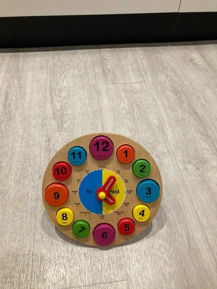 Photo of free Wooden clock (Abbots Langley WD5) #1