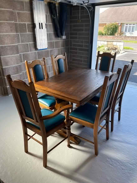 Photo of free Oak extending table and 6 chairs (BH25 Barton on Sea.) #1