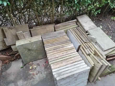 Photo of free Garden paving slabs and edging (Frodsham WA6) #1