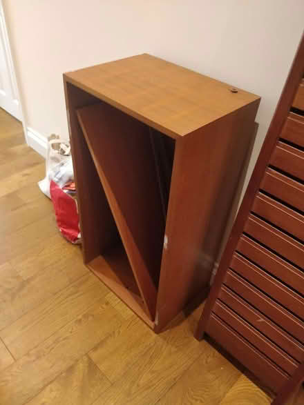 Photo of free One stand of Ladderax (EN2 6ey) #2