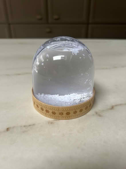 Photo of free Personalisable Snow Globe (TW12 - Hampton Hill) #1