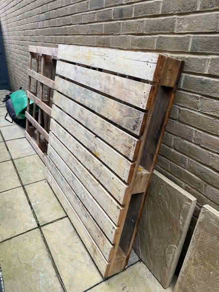 Photo of free Pallets (Croydon CR0) #1