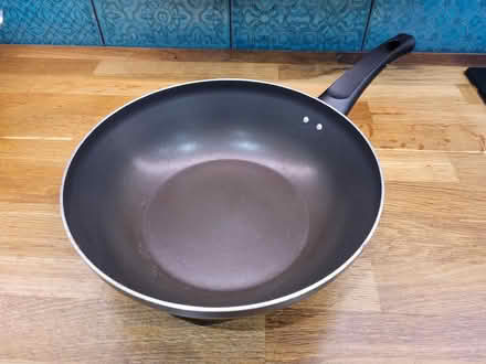 Photo of free 28cm wok (Upper Holloway N7) #1