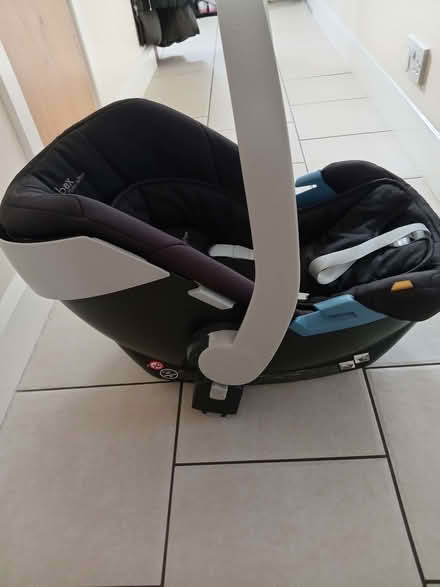 Photo of free baby carrier/car seat also pram top for mamas and papas (West Park WA10) #3