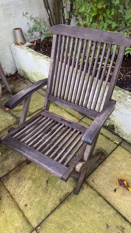 Photo of free Old garden chairs (Aldrington BN3) #2