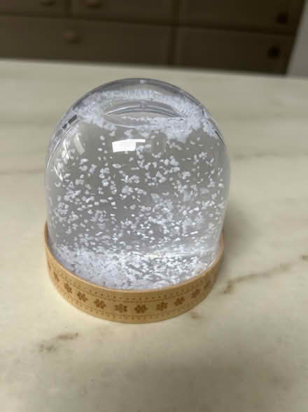 Photo of free Personalisable Snow Globe (TW12 - Hampton Hill) #2