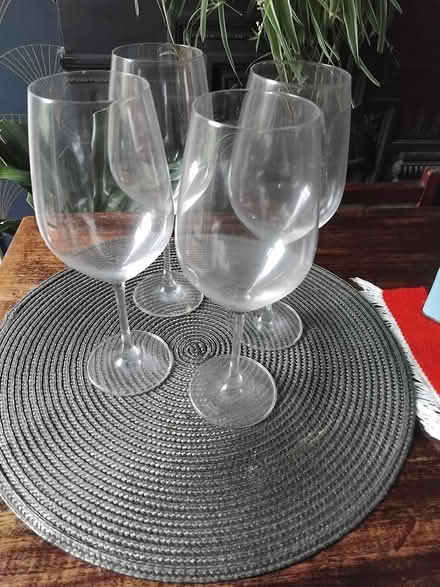 Photo of free 4 wine glasses (SW16) #1