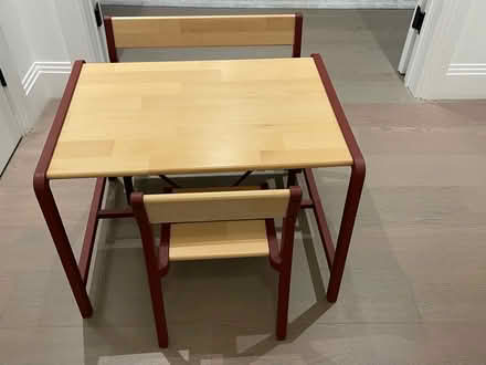 Photo of free Children’s table and chairs (SE135FZ) #2