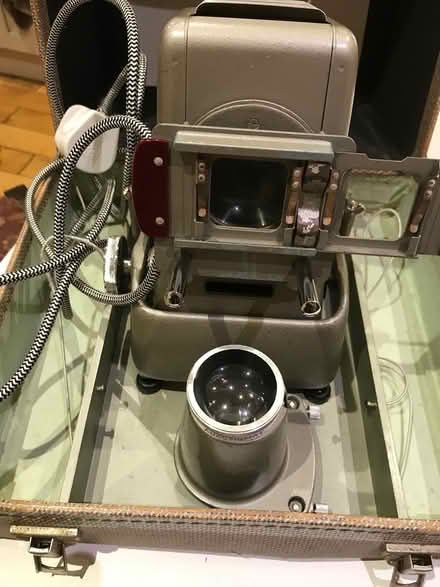 Photo of free Slide projector (Shipley, BD18) #2