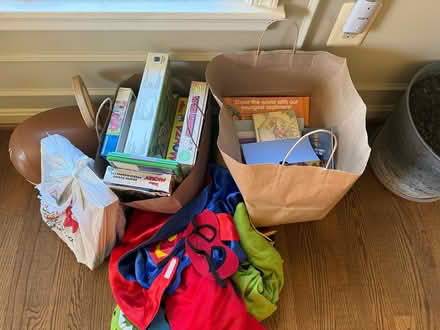 Photo of free Preschool/Toddler games, books, toy (Wolftrap) #1