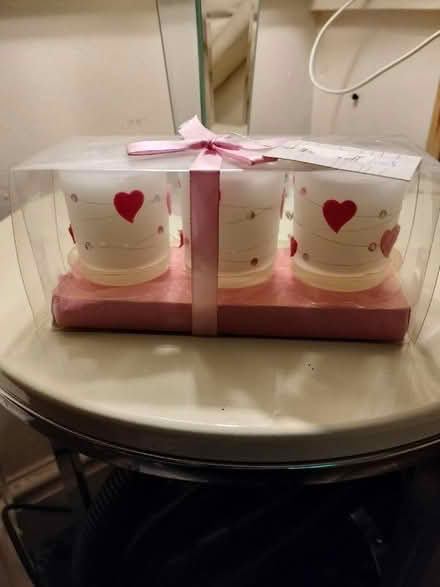 Photo of free 3 mini candles (Rhosllanerchrugog LL14) #1