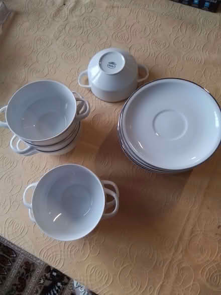 Photo of free Set 6 soup bowls (coupes) with saucers (Fords Farm RG31) #1