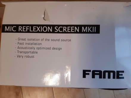 Photo of free Microphone reflexion screen (Hanwell) #2