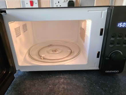 Photo of free Daewoo 800w Microwave (Nun Hills) #2