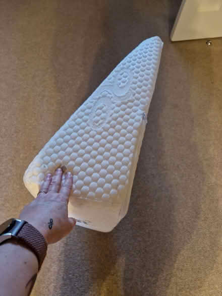 Photo of free Memory foam wedge pillow (The Cedars Estate WD3) #3