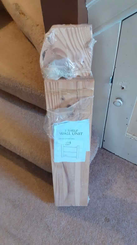 Photo of free 3 shelf wall unit (Sandilands CR0) #2