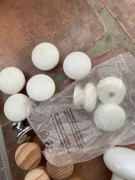 Photo of free Selection chrome/wooden/Ceramic door/drawer knobs (Nyetimber PO21) #2
