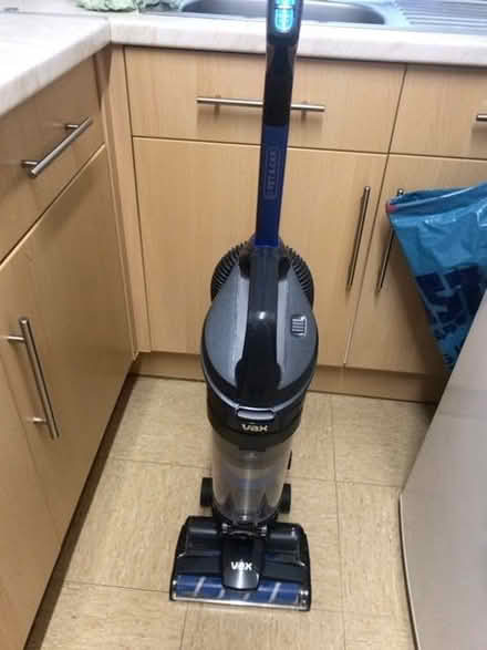Photo of free vax onePWR Cordless vacuum cleaner (Buckland TQ12) #1