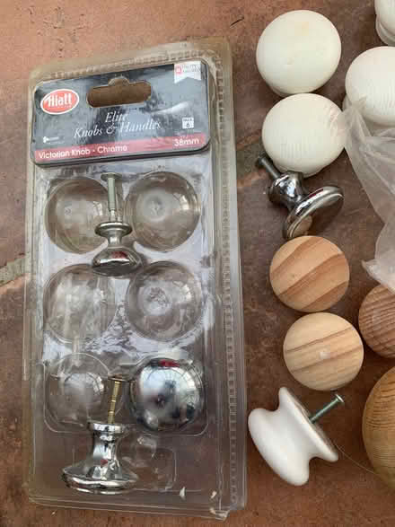 Photo of free Selection chrome/wooden/Ceramic door/drawer knobs (Nyetimber PO21) #4