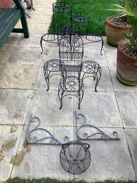 Photo of free Metal garden pot stands and brackets (Watlington OX49) #4