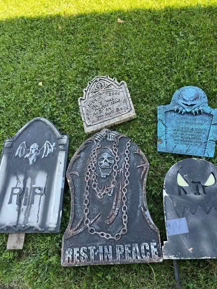 Photo of free Halloween decorations (southwest Sunnyvale) #1