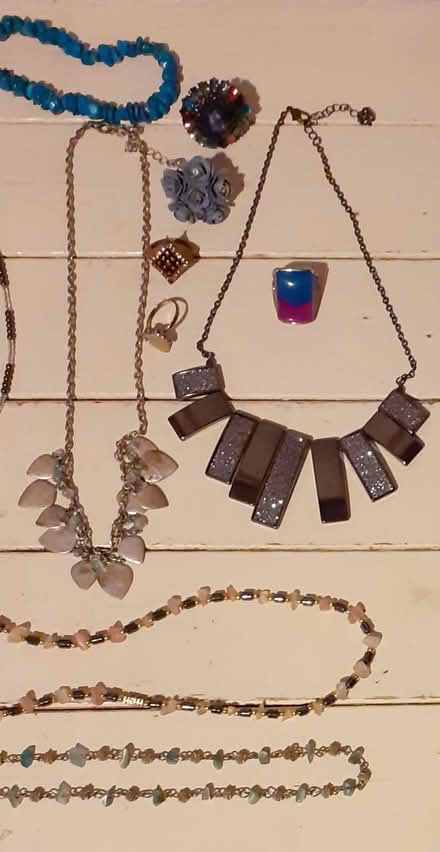 Photo of free Various women's jewellery (Brixton SW9) #3