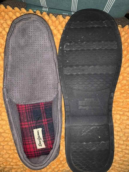 Photo of free Mens Deerfoam slippers (Colo Blvd/ Hampden) #1