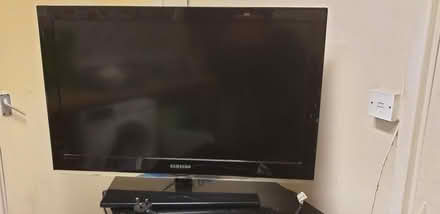 Photo of free Samsung "32" TV (Croydon) #1