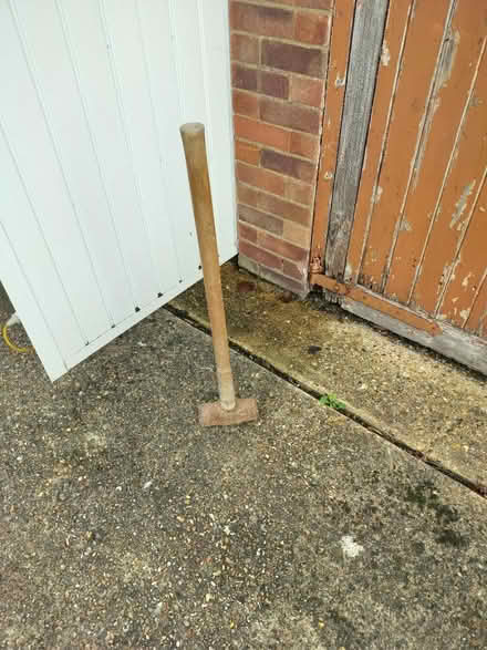 Photo of free Sledge hammer (Laindon) #1