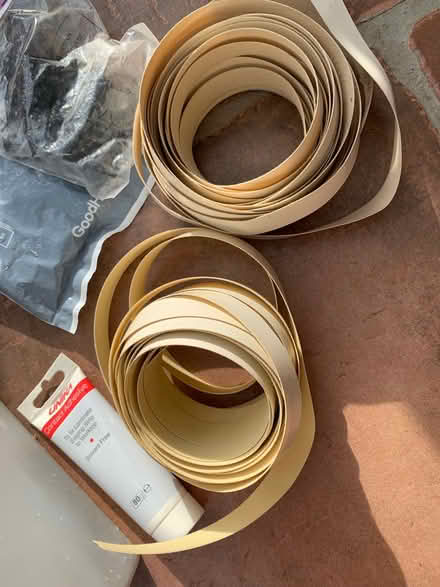 Photo of free Kitchen cabinets/worktop fittings (Nyetimber PO21) #3