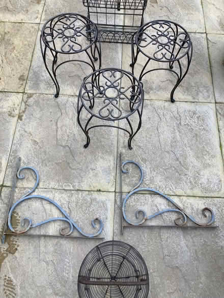 Photo of free Metal garden pot stands and brackets (Watlington OX49) #2