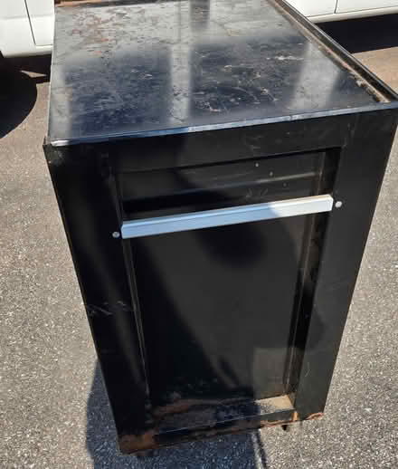 Photo of free Craftsman Steel Rolling Cabinet (Cloverhill 3) #2