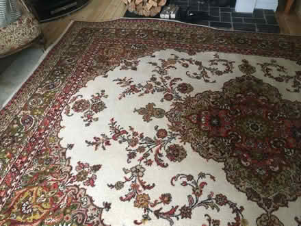 Photo of free Axminster type rug (Henfield BN5) #2