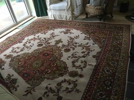 Photo of free Axminster type rug (Henfield BN5) #3