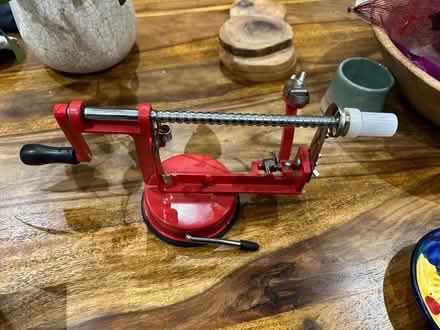 Photo of free Apple peeler/spiraliser (West Norwood) #1