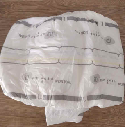 Photo of free ID Slip incontinence pads (large/normal) (Splott CF24) #1