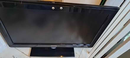 Photo of free 32 inch tv (Letchworth Garden City) #1